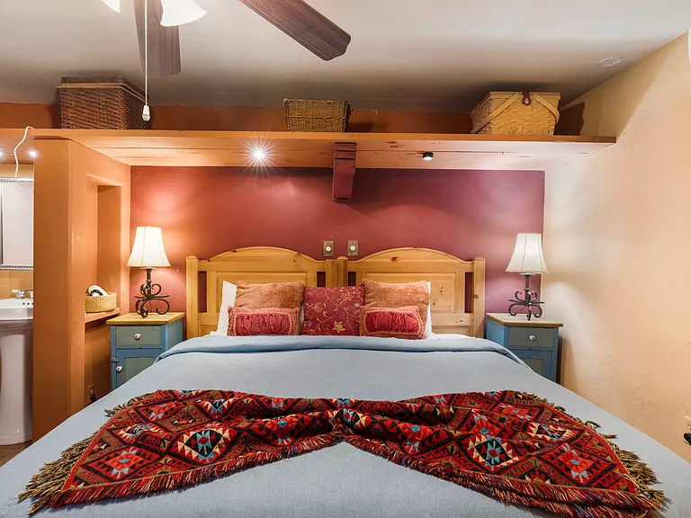 Bedroom Two / King Bed