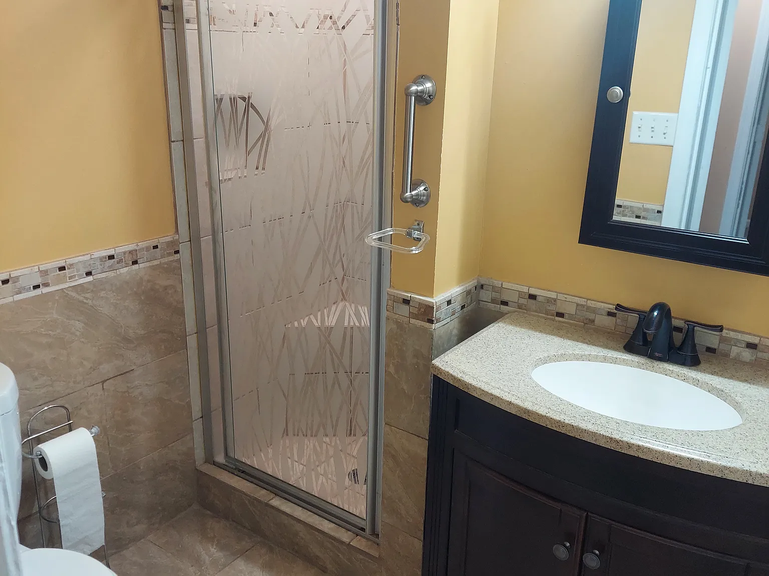 7703 Huron Dr — Photo 1