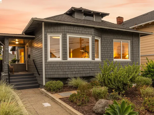 452 44th St, Oakland, CA 94609