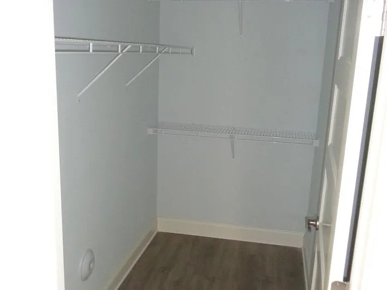 4021 Blackstone Dr #204 — Photo 5
