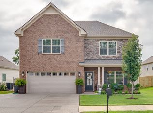 1062 Daniel Ln, Spring Hill, TN 37174