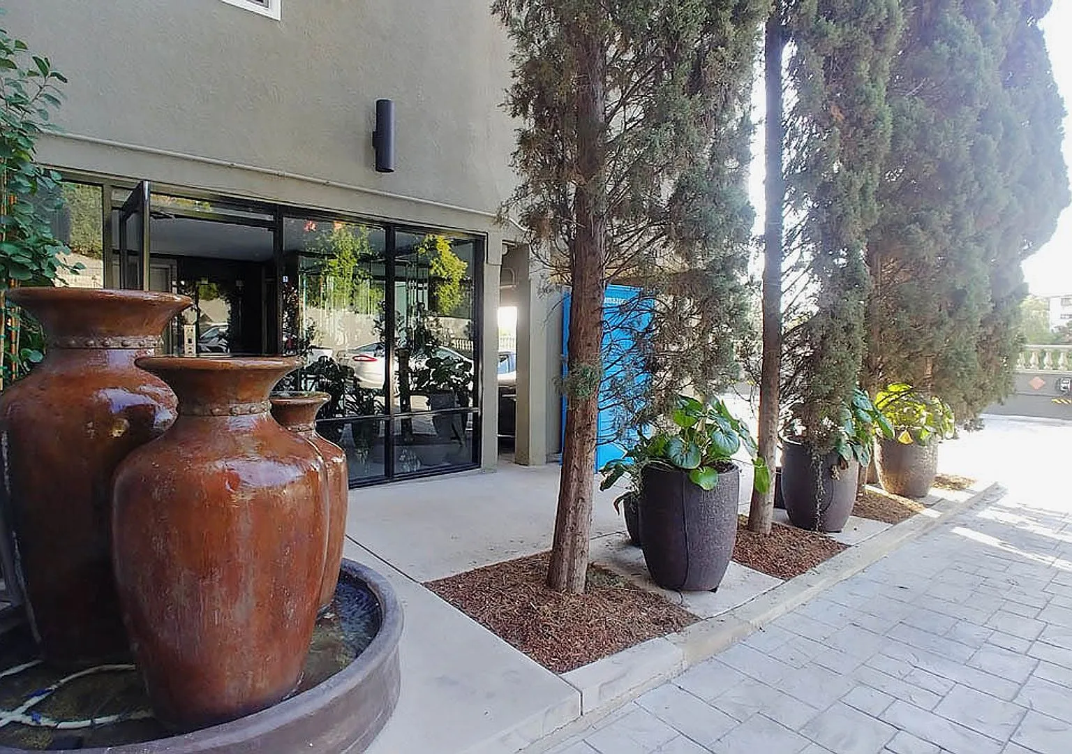 Carmel Heights Apts — Photo 4