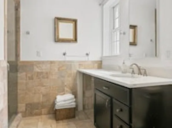 863 Riverside Drive image 12 of 21