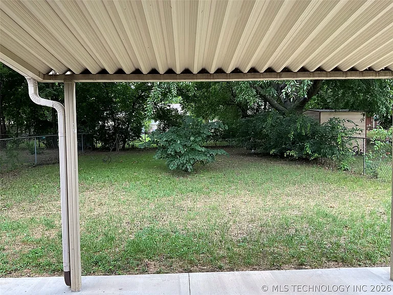 3228 S Lakewood Ave — Photo 20