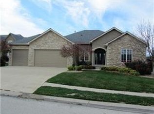 2501 NE Willow Creek Ln, Lone Jack, MO 64086