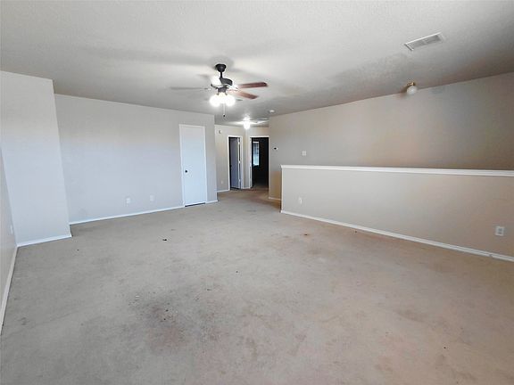 4th image of 2123 W Grove Ln