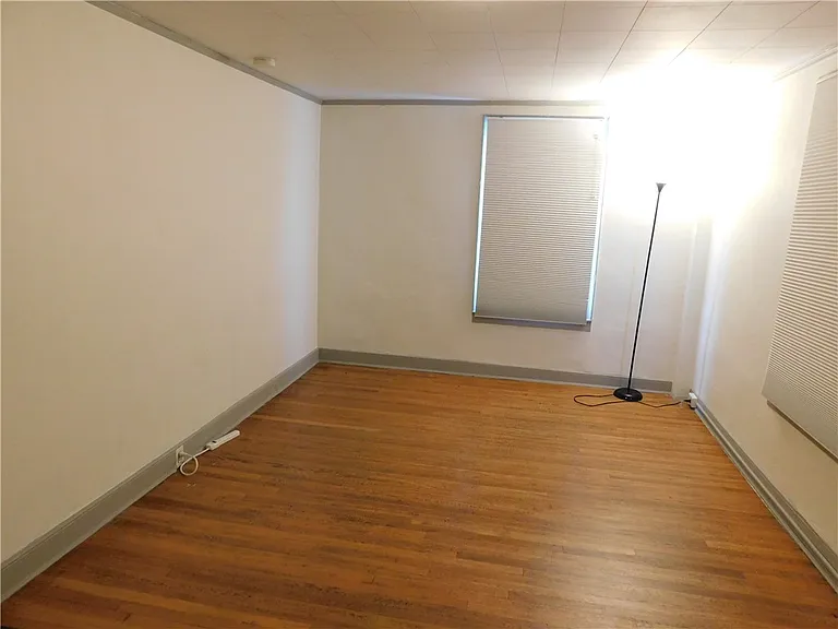 321 N Main St — Photo 15