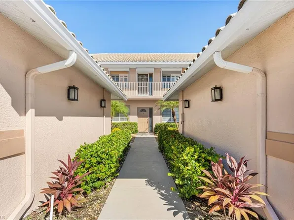 9061 Michael CIR #10, NAPLES, FL 34113