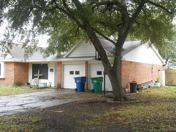 2nd image of 1607 Bayou Dr