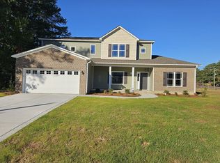 902 Emeline Ave, Fayetteville, NC 28303