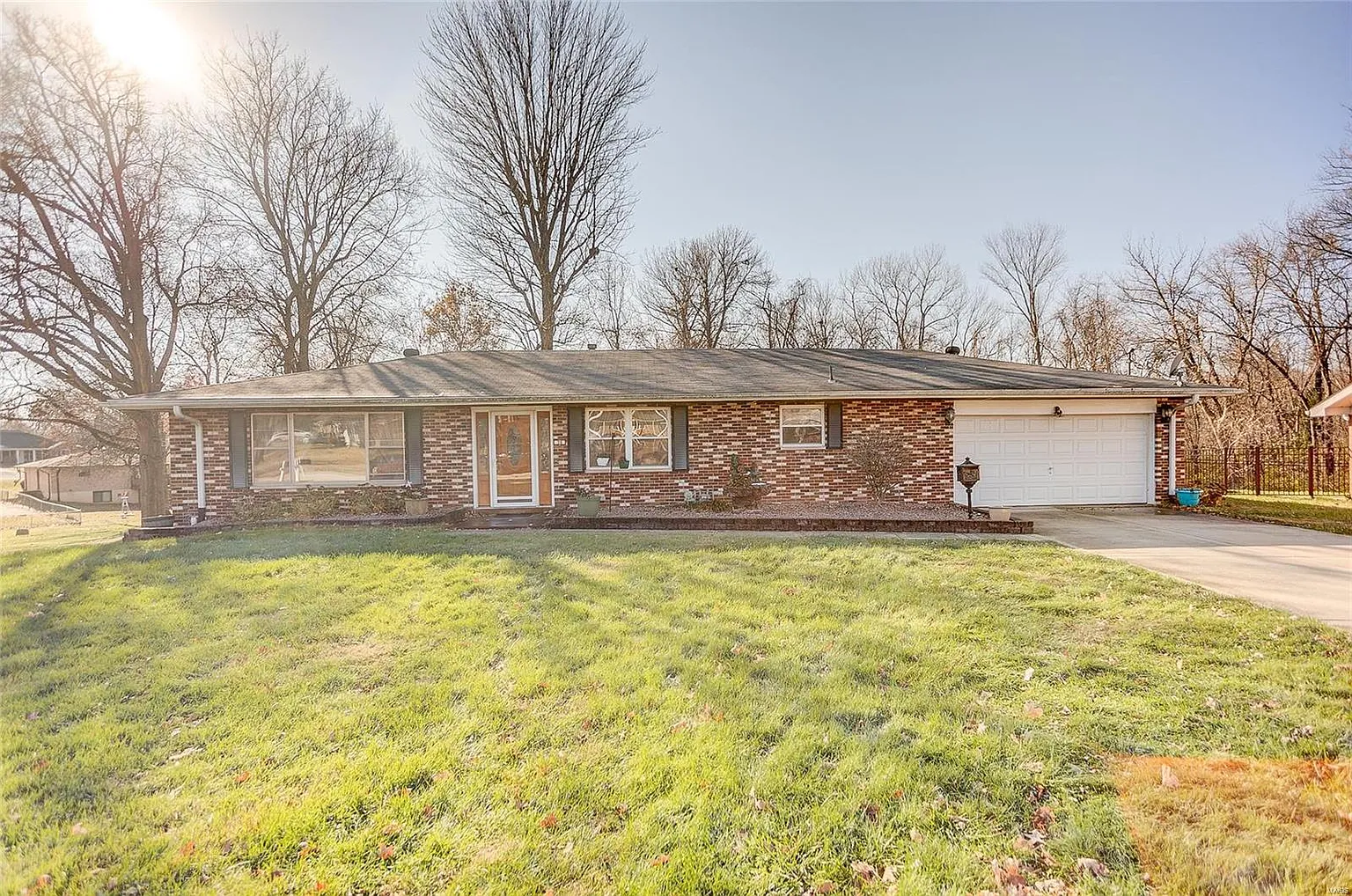 38 Saint Rose Dr photo 1