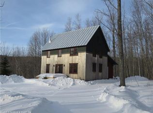 48 Hobbs Ln, Hope, ME 04847