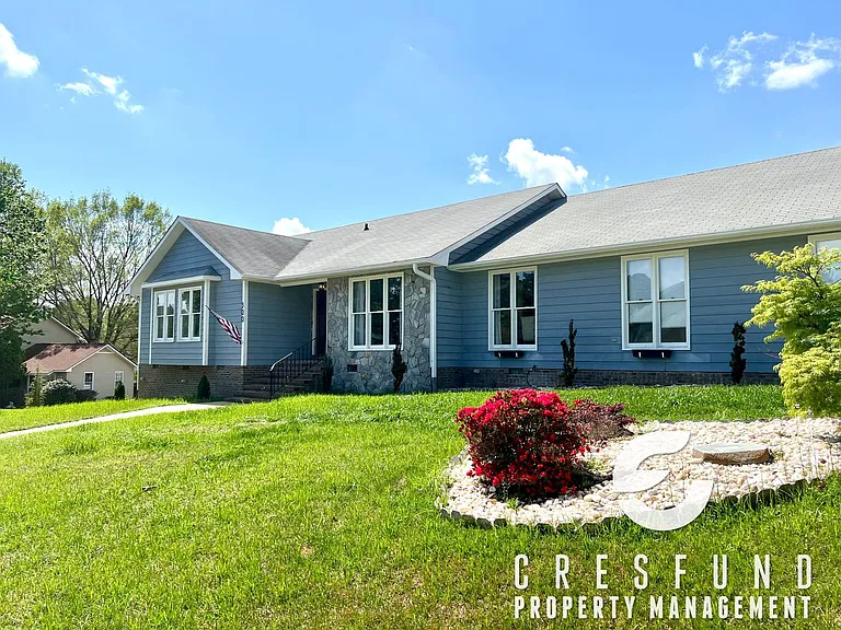 500 Runnymede Ct — Photo 3