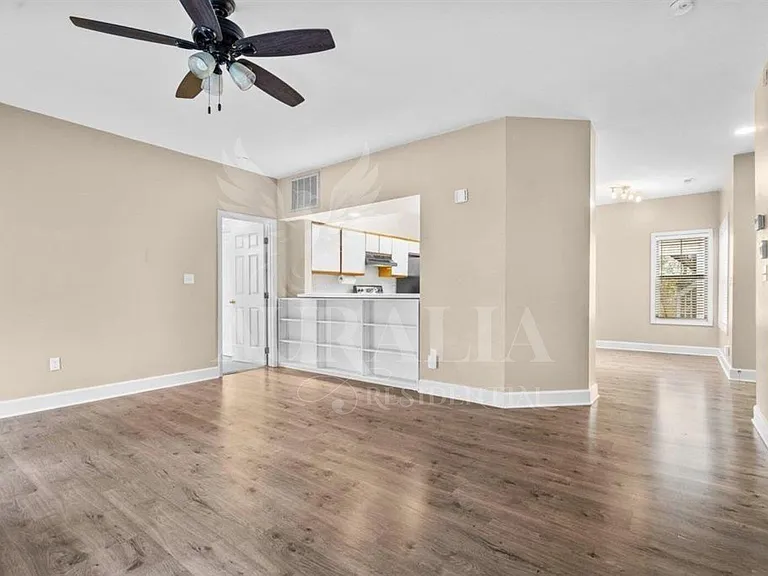 6121 Sunpointe Dr #103 — Photo 8