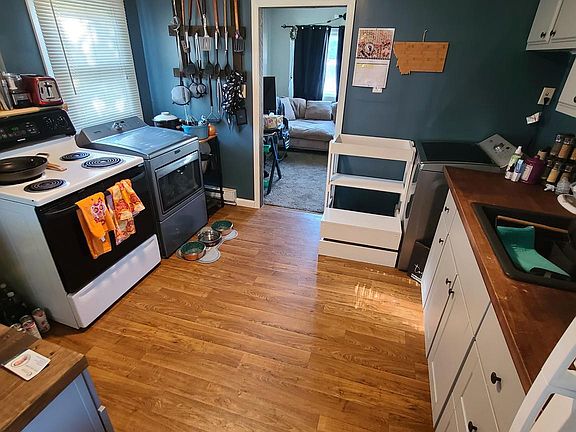 4th image of 103 Sunset Ave