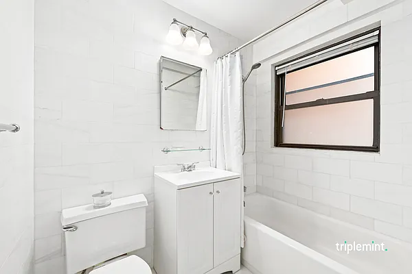 Sold by Triplemint | media 13