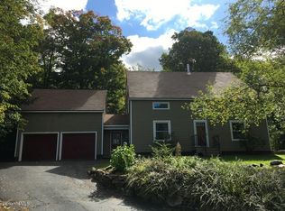 104 Leona Dr, Pittsfield, MA 01201