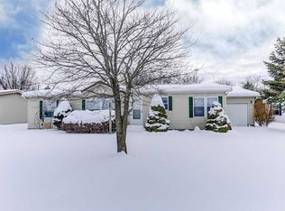 706 Meadowbrook Ln, Lagrange, IN 46761
