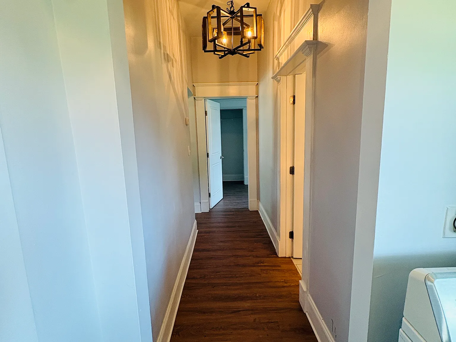 3 bed, 1.5 bath, 1102 sqft, $1,800 — Photo 1