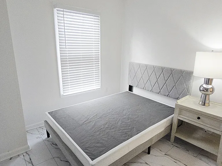 8 Highlands Ct — Photo 25