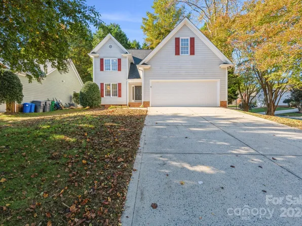 5317 Hackett Ln, Charlotte, NC 28269