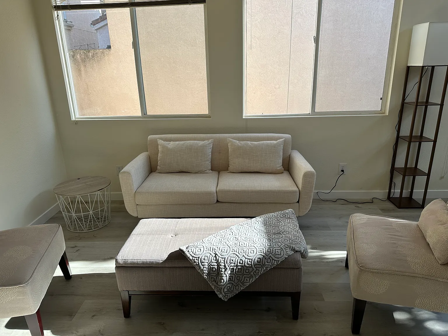 3 bed, 2.5 bath, 1216 sqft, $3,795 — Photo 4