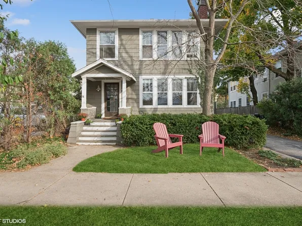 2541 Ewing Ave, Evanston, IL 60201