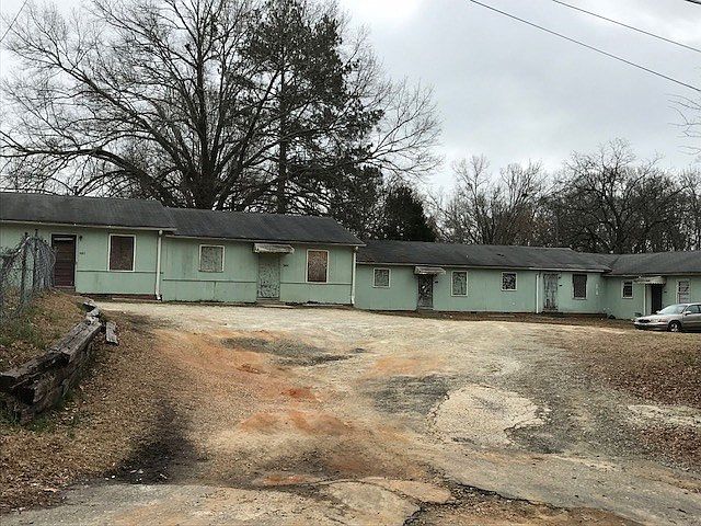 2nd image of 310 Walker Ave