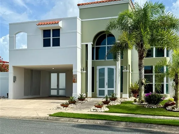 123 Plaza Mercedes, Vega Alta, PR 00692