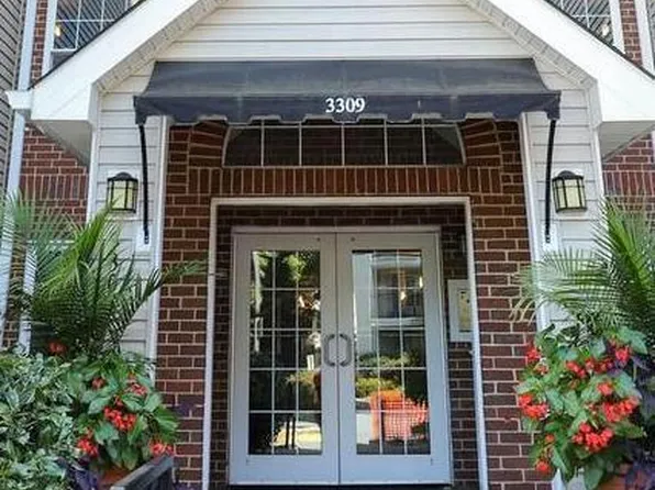 3309 Wyndham Cir APT 1171, Alexandria, VA 22302