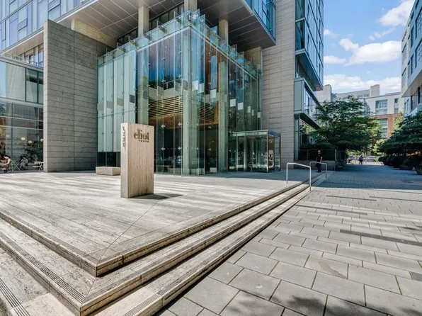 1221 SW 10th Ave #1303, Portland, OR 97201