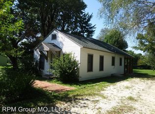913 E Livingston St, Springfield, MO 65803