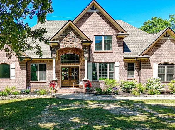 1924 Clift Eldridge Rd, Soddy Daisy, TN 37379
