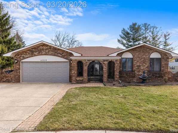 41319 Julie Ct, Clinton Township, MI 48038
