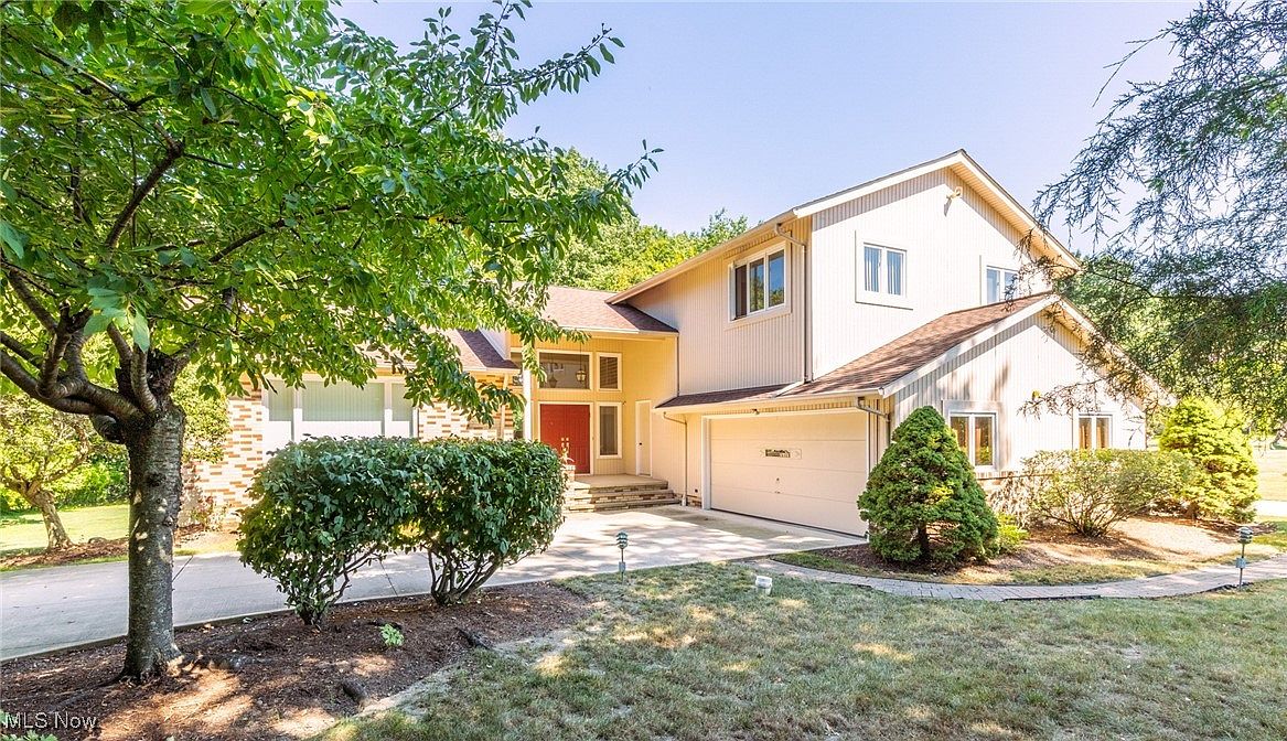 3443 Old Brainard Rd, Cleveland, OH 44124 | Zillow