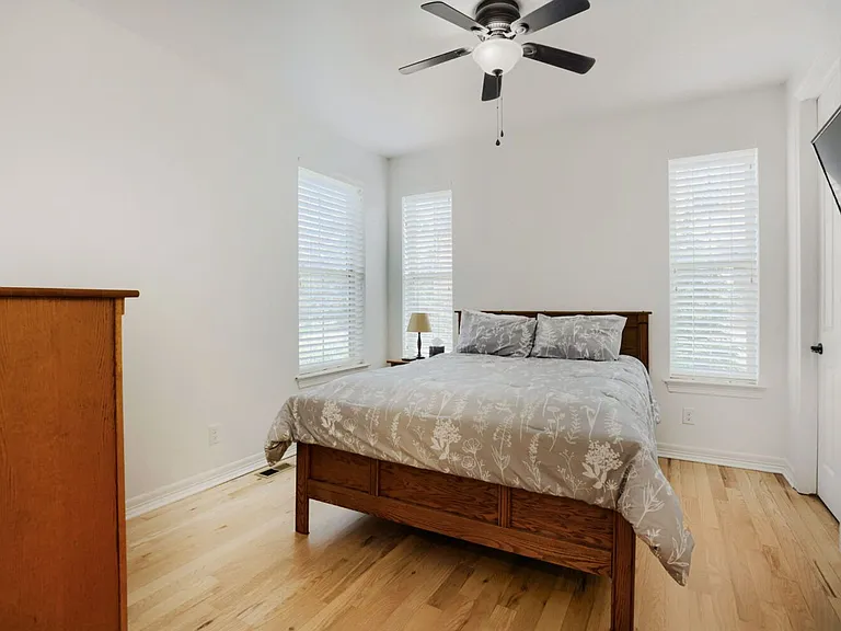 13897 Barbour St — Photo 14