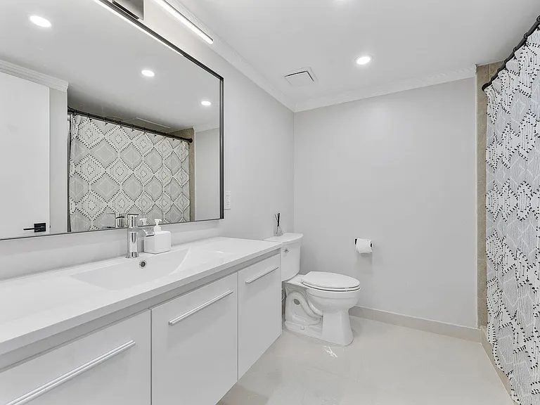 6314 Longboat Ln W — Photo 20