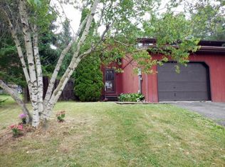 924 White Birch Ln, Endicott, NY 13760