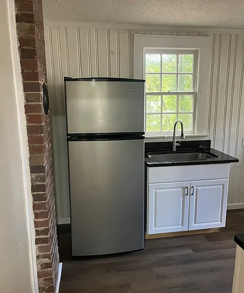 1219 10th St NE #1219 — Photo 3