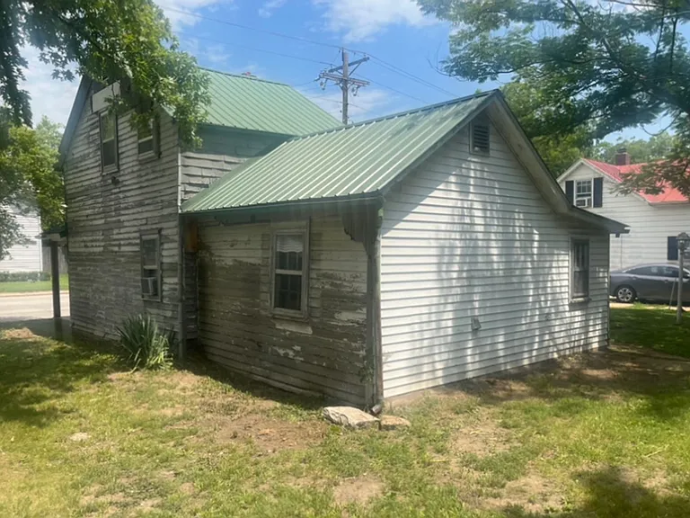 804 Market St — Photo 8