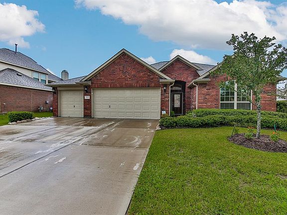 2nd image of 3611 Benbrook Springs Ln