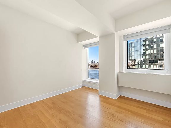 5th image of 440 Kent Ave APT 15B