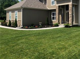 704 155th Ter, Basehor, KS 66007