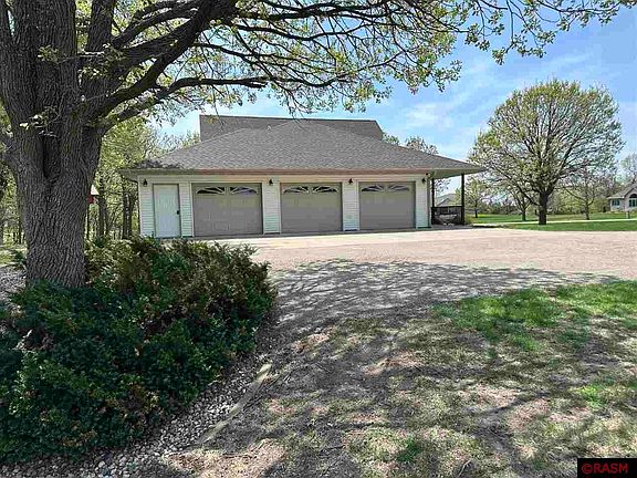 2nd image of 60584 Valley Hills Dr
