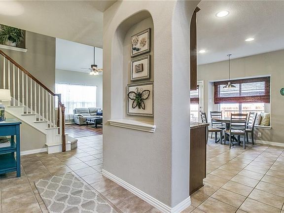 4th image of 3404 Meridian Dr