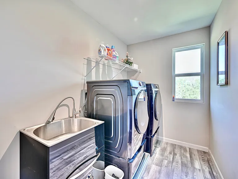 2nd Level - Laundry Room