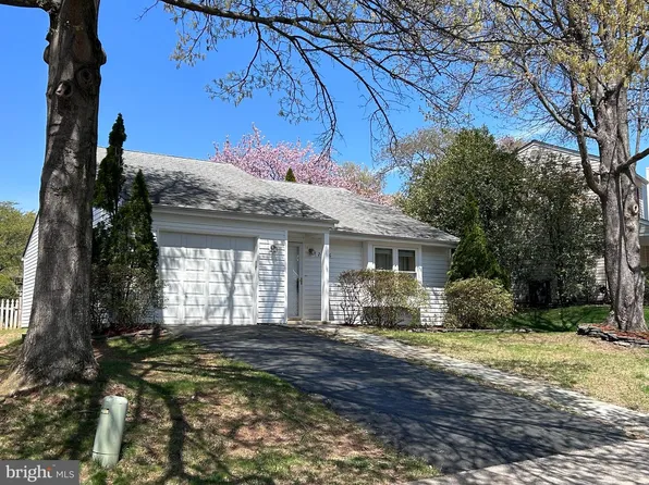 20536 Neerwinder St, Germantown, MD 20874