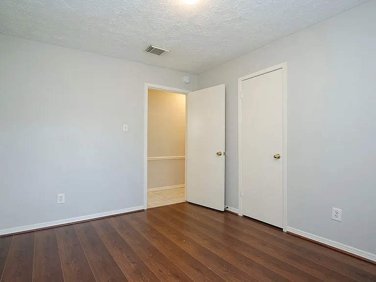18531 Lippizaner Dr — Photo 26