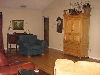 3rd image of 8904 Trailridge Dr