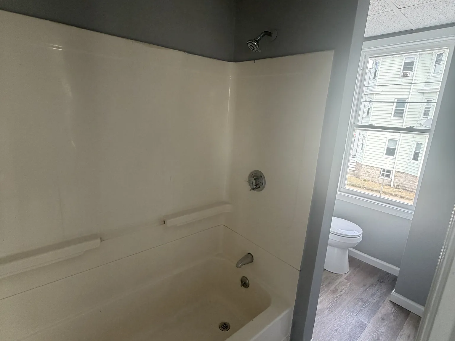 1017 Pine Street - 2E — Photo 3